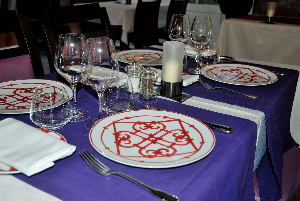 Logis Grand Hotel Pelisson Nontron Luaran gambar