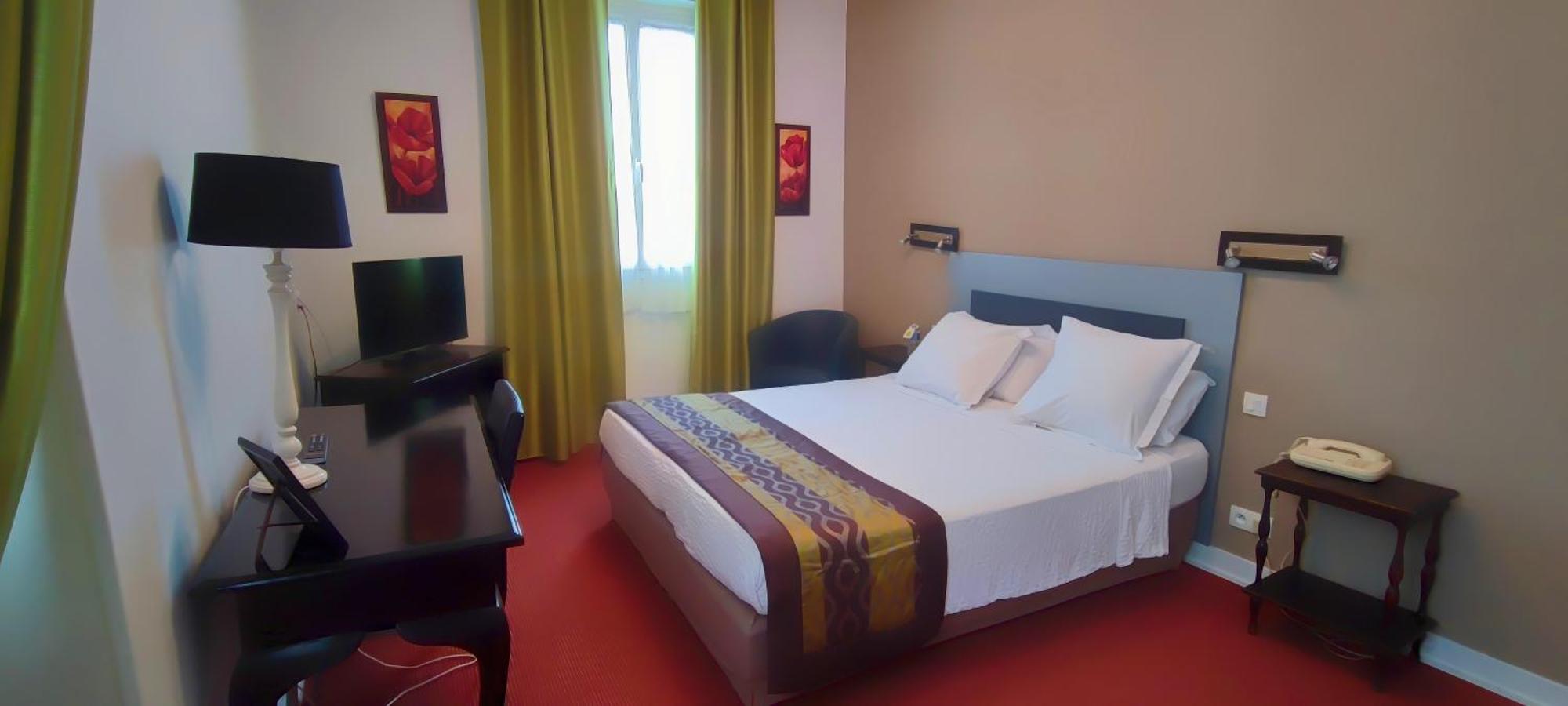 Logis Grand Hotel Pelisson Nontron Luaran gambar