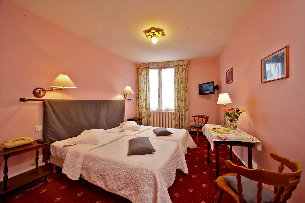 Logis Grand Hotel Pelisson Nontron Luaran gambar