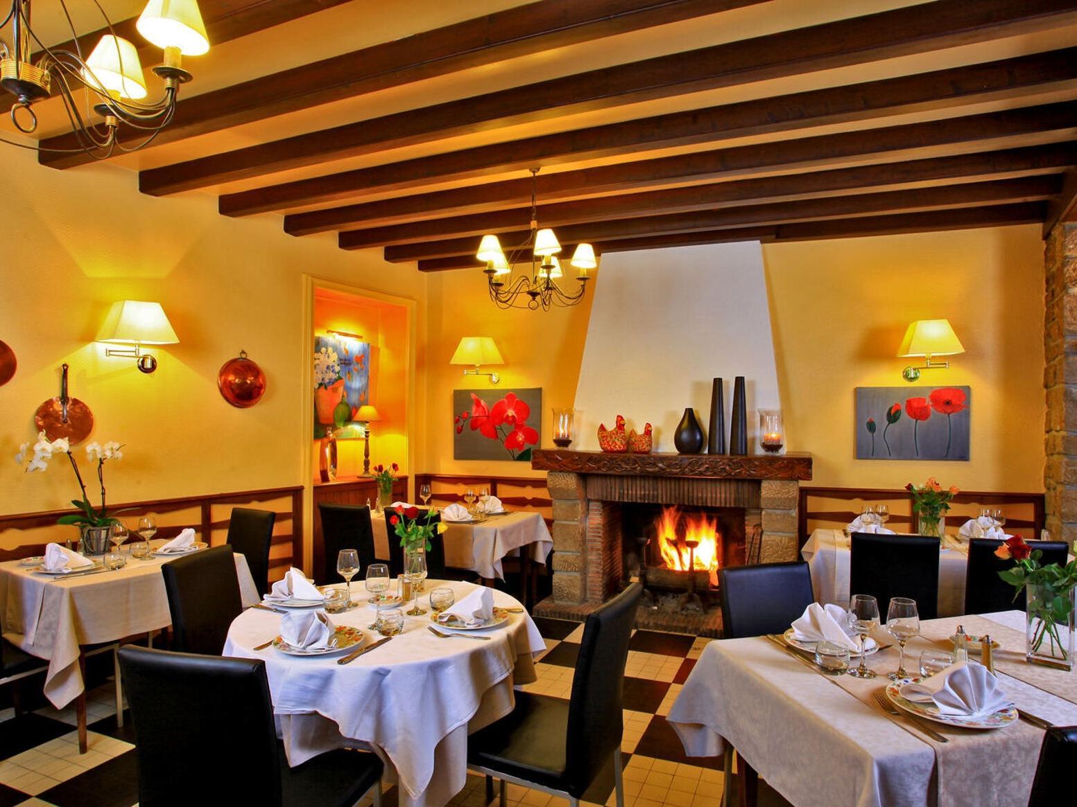 Logis Grand Hotel Pelisson Nontron Luaran gambar