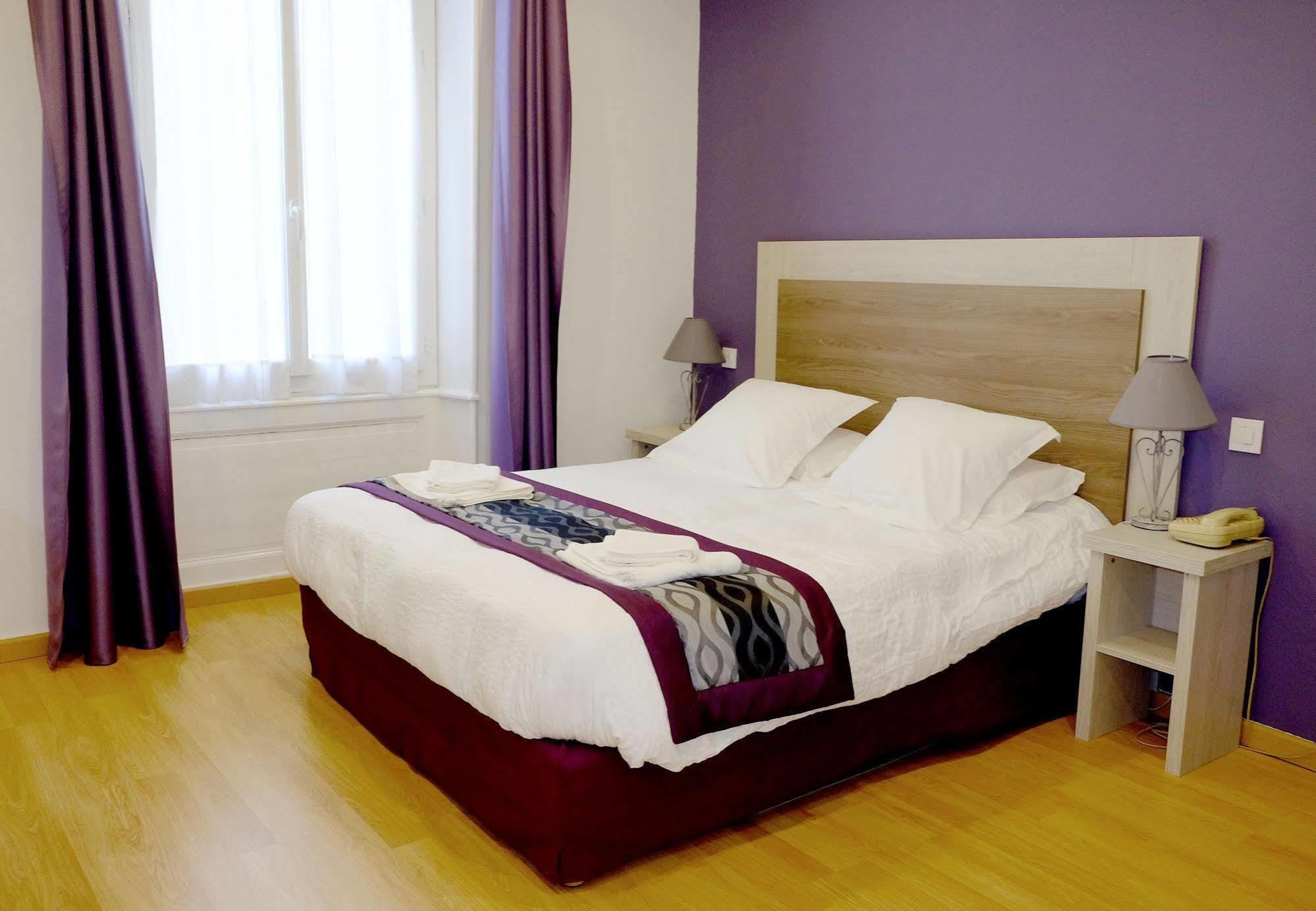 Logis Grand Hotel Pelisson Nontron Luaran gambar